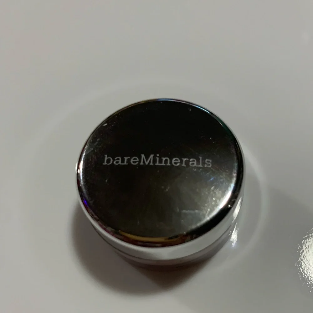 bareMinerals eyeshadow strawberry mousse